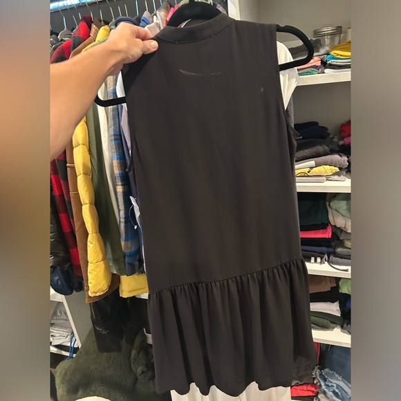 Nine West Adaptive Button Front Ruffle Dress - Picture 4 of 4